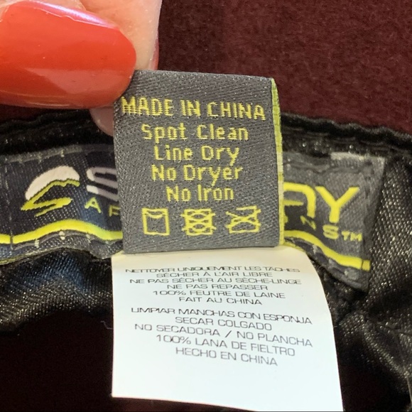 Sunday Afternoons‎ Maroon Wool Felt Cloche Hat - Picture 8 of 13